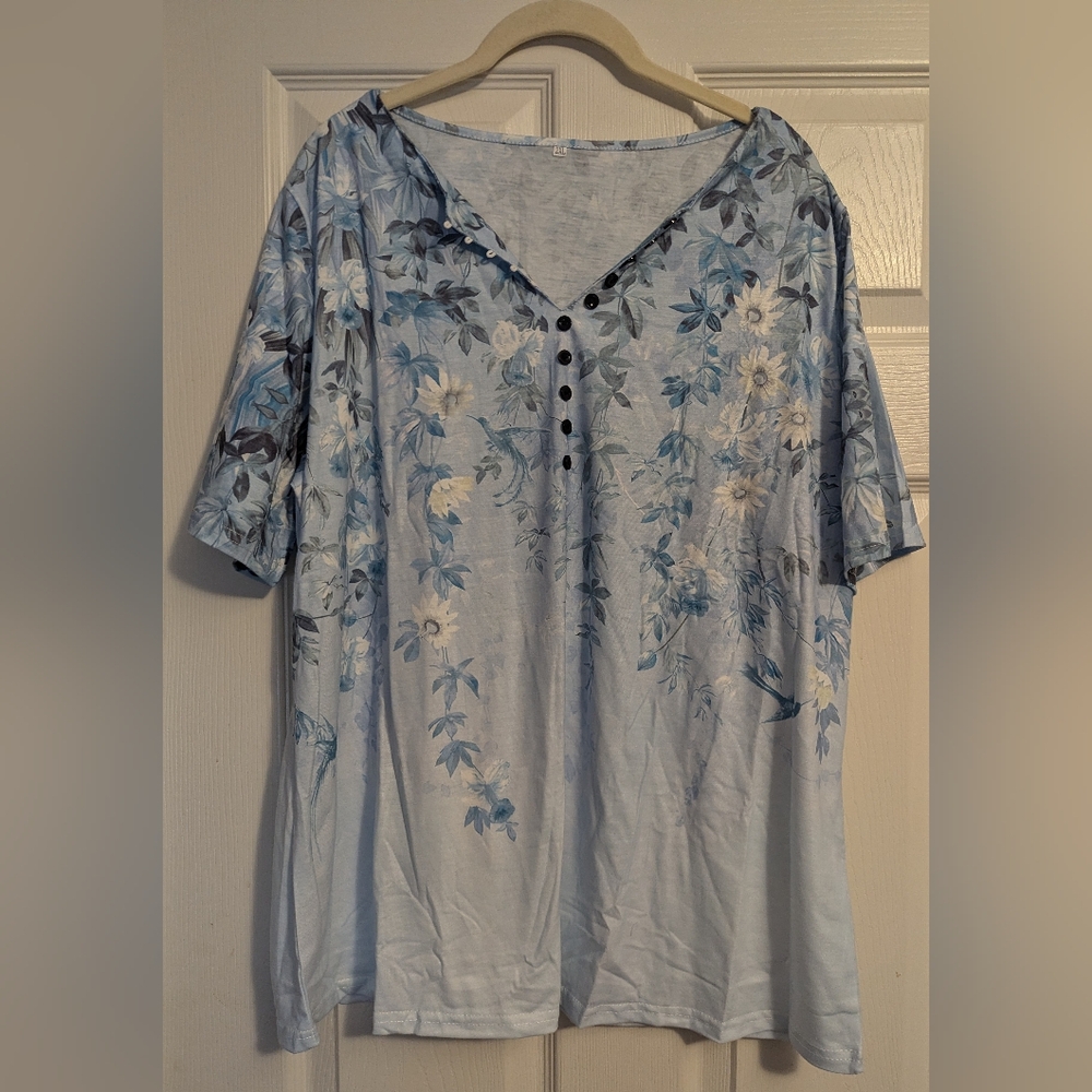 Chic Blue Floral Women's Blouse NWOT